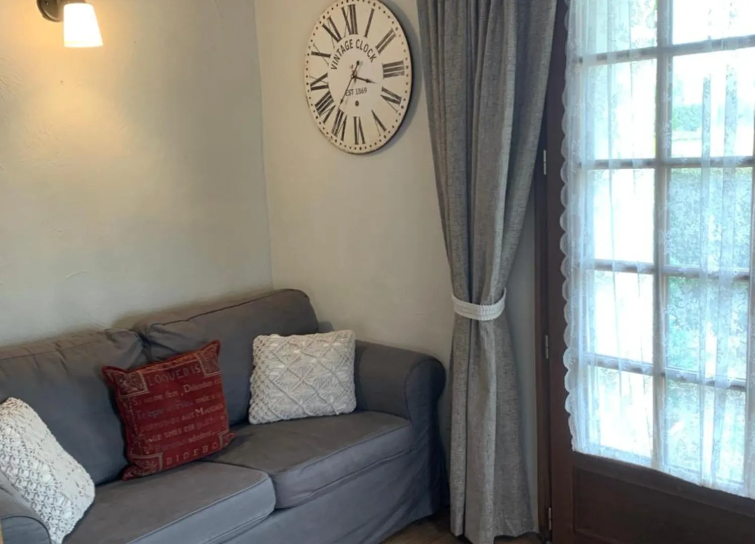 Countryside Retreat In Brittany 2 Bedrooms Sleeps 4 Pet Friendly Heated Swimming Pool Free Wifi Plouguenast-Langast Apartman